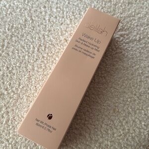 New Delilah Wake Up - Radiant Hydrating Skin & Make-Up Mist